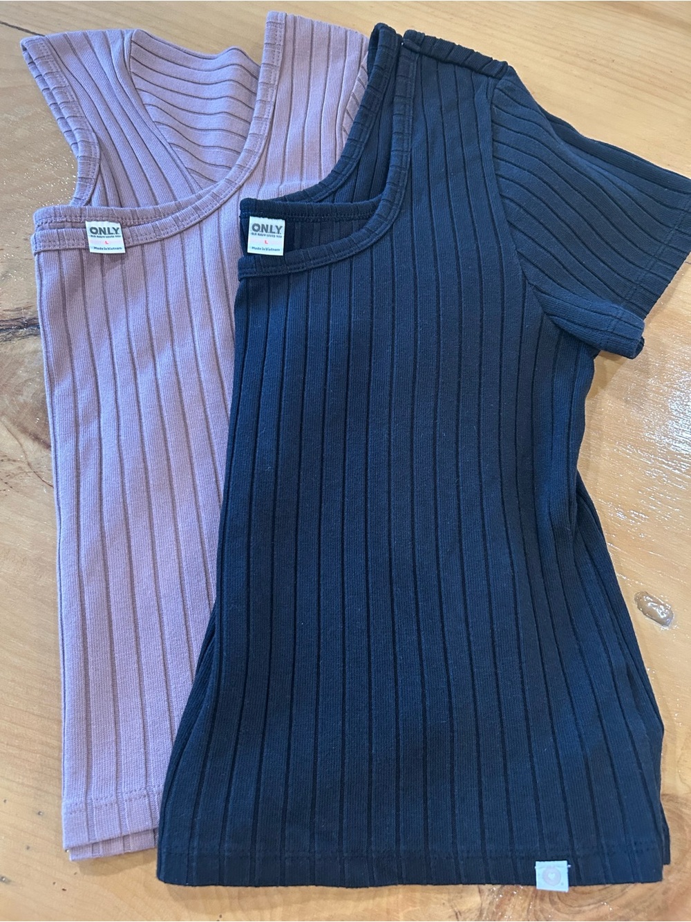 Set of 2 Old Navy Ribbed Short Sleeve Cropped Tees